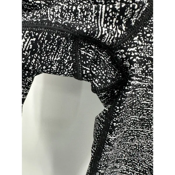 Lululemon Pace Perfect Air Time White Black 7/8 Tight‎ Leggings Women's Size 6 - Image 5