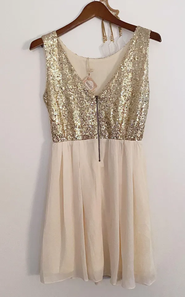Alythea Sequin Formal Flowing Flared Cocktail Dress - Image 2