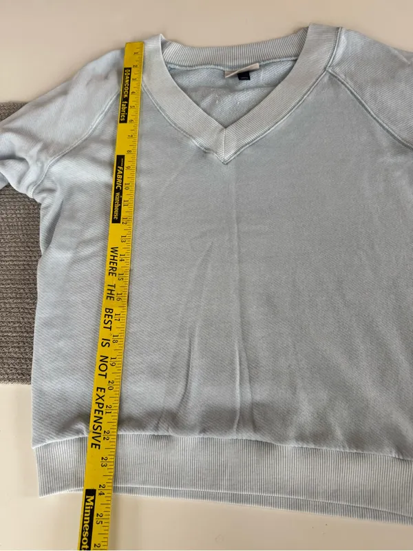 Universal Threads Light Blue Wide V-Neck Off the Shoulder Pullover Sweatshirt S - Image 6