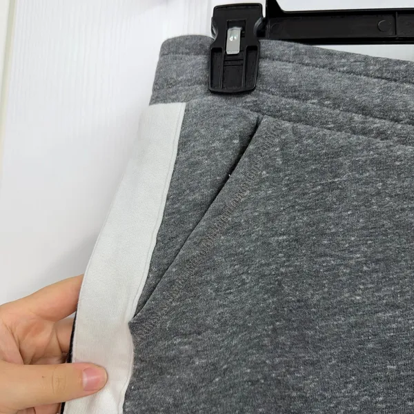 PINK Victoria's Secret gray pull‎ on fleece lined pocket jogger sweatpants large - Image 2