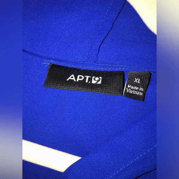 Apt 9 XL royal blue sleevles Blouse - Image 7