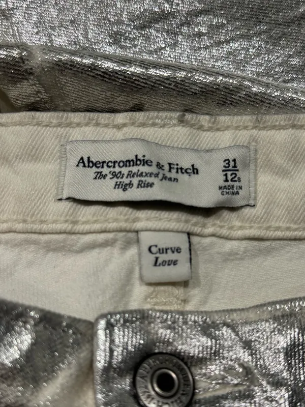 Abercrombie & Fitch 90’s Relaxed High Rise Silver Curve Love Jeans Size 31/12 - Image 4