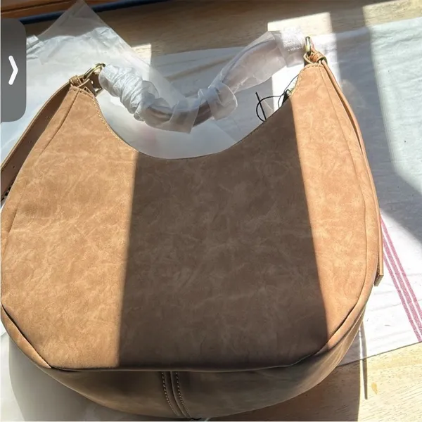 4th + Reckless // Una Faux Suede Crescent Bag‎ - NWT - Image 9
