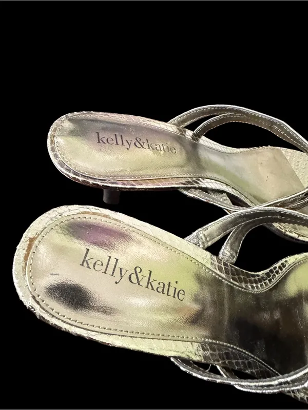 Kelly & Katie Gold Metallic Snakeskin Print Kitten Heel Slide Sandals Sz 10 - Image 9