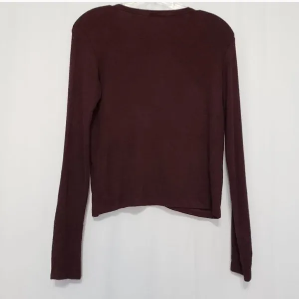 ✨ Brandy Melville Callan burgundy long sleeve✨ - Image 5