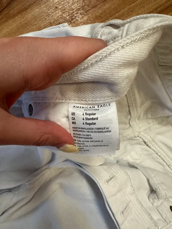 Outfitters Moms Jeans - Image 3