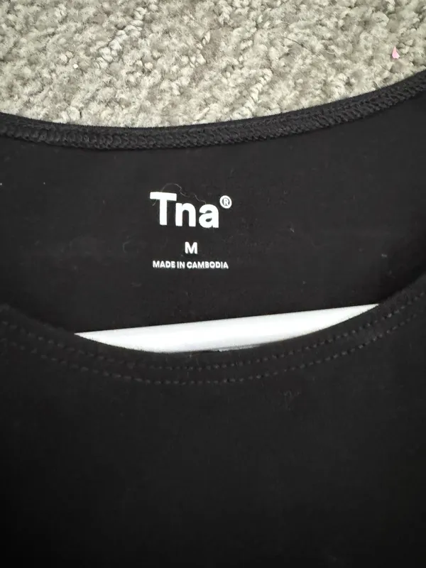 Aritzia Tna tank top - Image 2