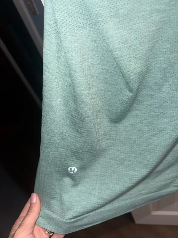 Men’s Lululemon T-Shirt - Image 3