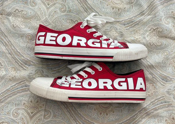 UGA NCAA Red Vintage Sneakers Size 10.5 - Image 2