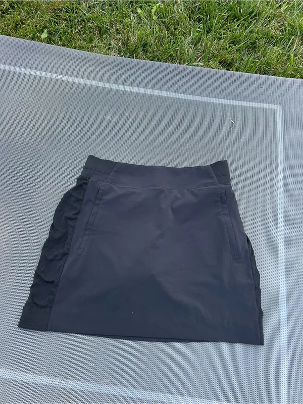Athleta‎ Brooklyn Skort Skirt size 4 black sports tennis summer beach athletic - Image 3