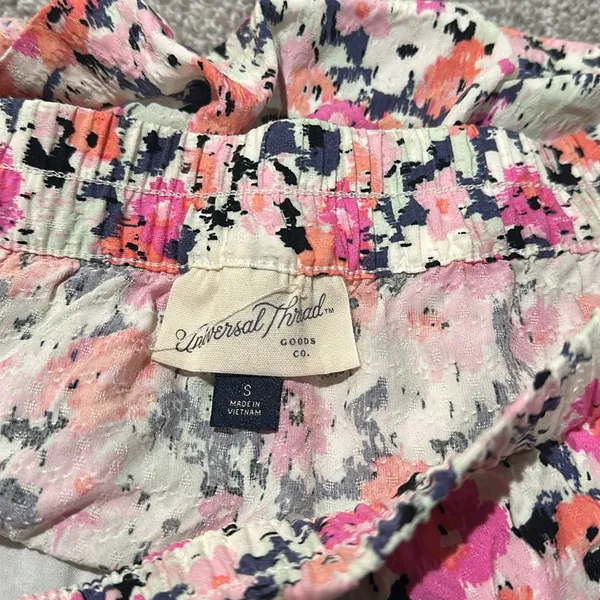 Universal Threads Target Floral tiered skirt size‎ small - Image 3