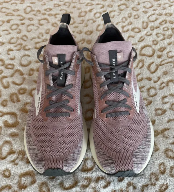 Brooks Women's Levitate 4 Pink/ Gray Running Shoes Size: 10.5B - Image 2