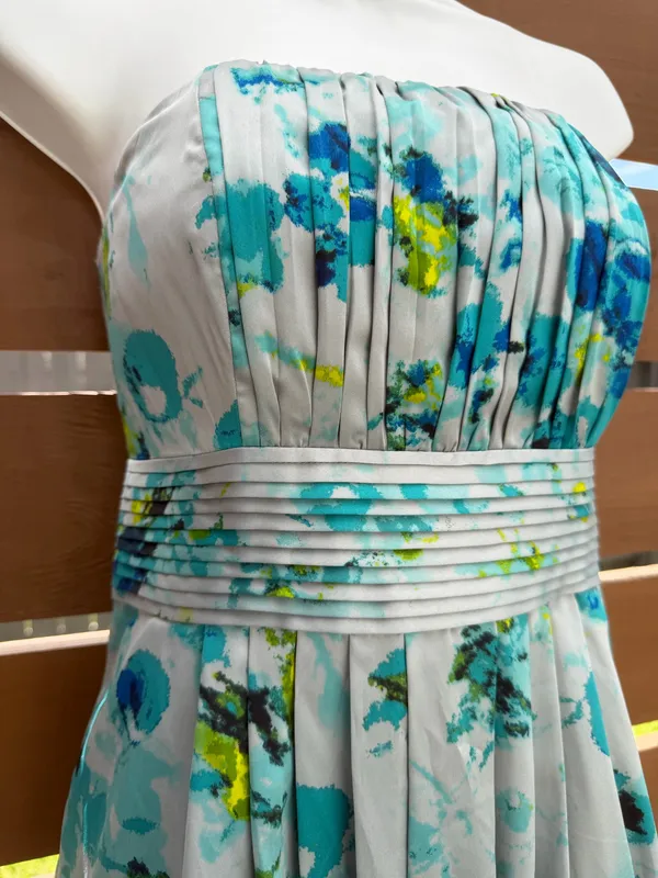 Staples floral dress with pockets from The Limited - Image 2