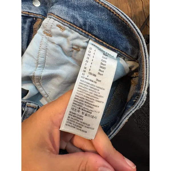 American Eagle medium wash Mom Straight Jeans - Image 3
