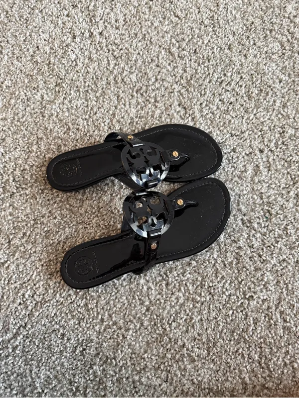 Tory Burch Miller Patent Leather Sandals SZ 8 Vacation Preppy Like New - Image 3