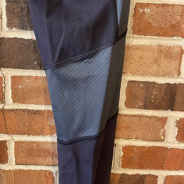 North face Black and Gray Leggings Medium - Image 3