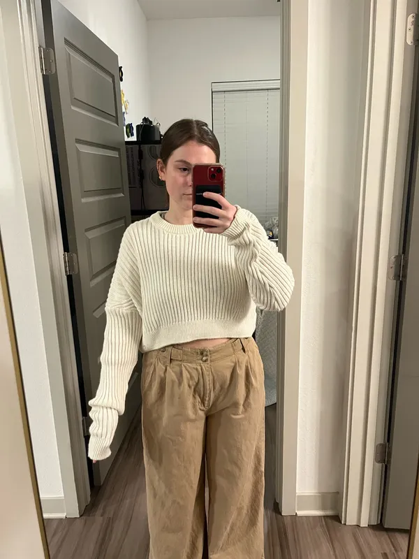 Urban Outfitters Cropped Sweater - Image 4