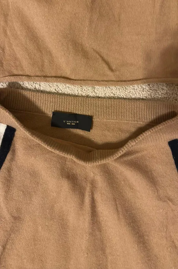 L’Edition Sweater & Skirt - Image 4