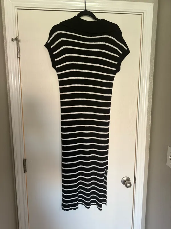 Black and white striped midi dress - Image 2
