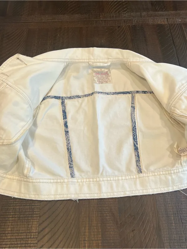Free people cropped denim white / ivory jacket 0 ( XS ) women NWT - Image 6