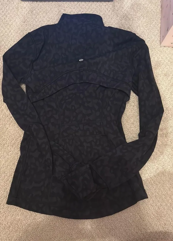 Align Jacket Lululemon Black Camo - Image 2
