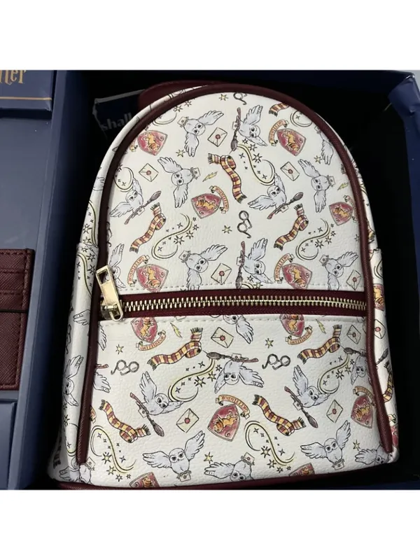 Harry Potter Gryffindor 3 piece set Mini Backpack, Id Card Wallet, Keychain - Image 2