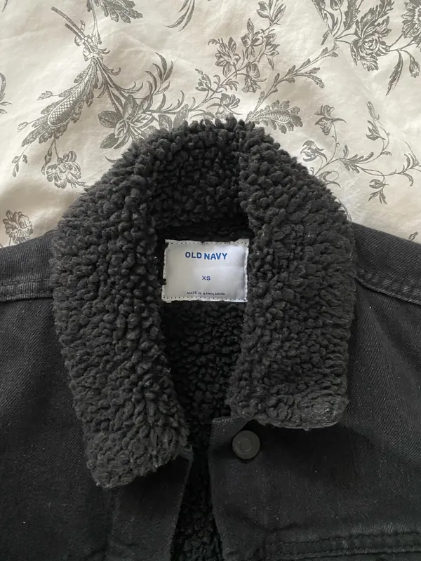 Old Navy Sherpa Jacket Denim Black Lined Women’s S - Image 3