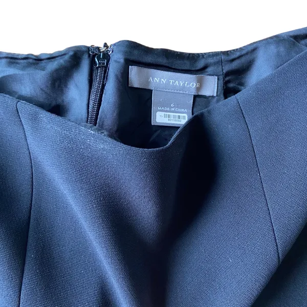 Vintage y2k Black Fit and Flare Mermaid Style Skirt 🔥 - Image 3