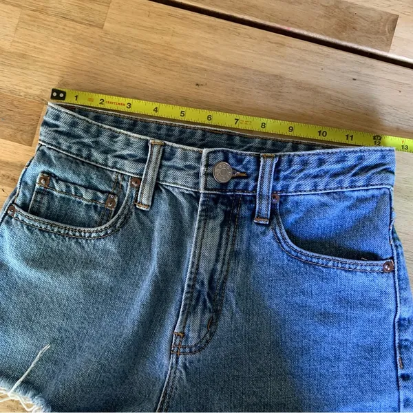 BDG Cheeky Super High Rise Denim Shorts 24W - Image 4