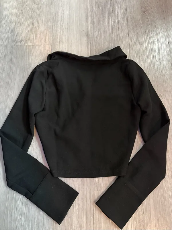 NEW Zara Black Collared Cropped Long Sleeve Top XS - Image 4