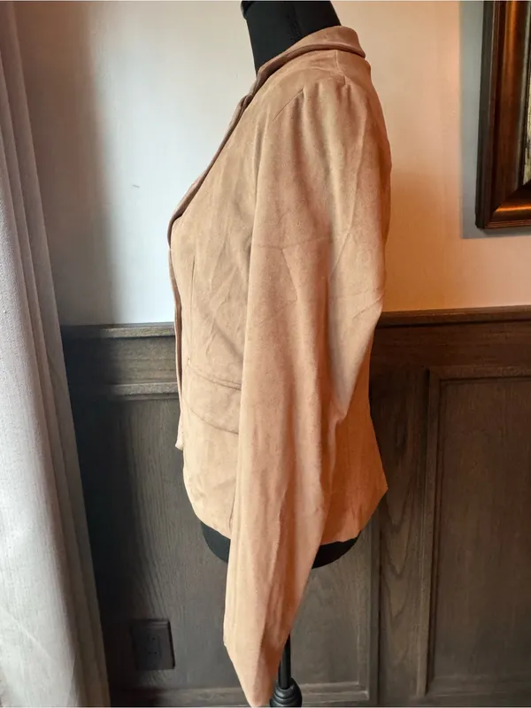 Sincerely Jules Suede One-Button Blazer in Light Brown - Image 4