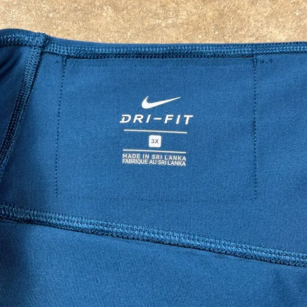 Nike Leggings in Green-Turquoise color way Size: 3x - Image 3