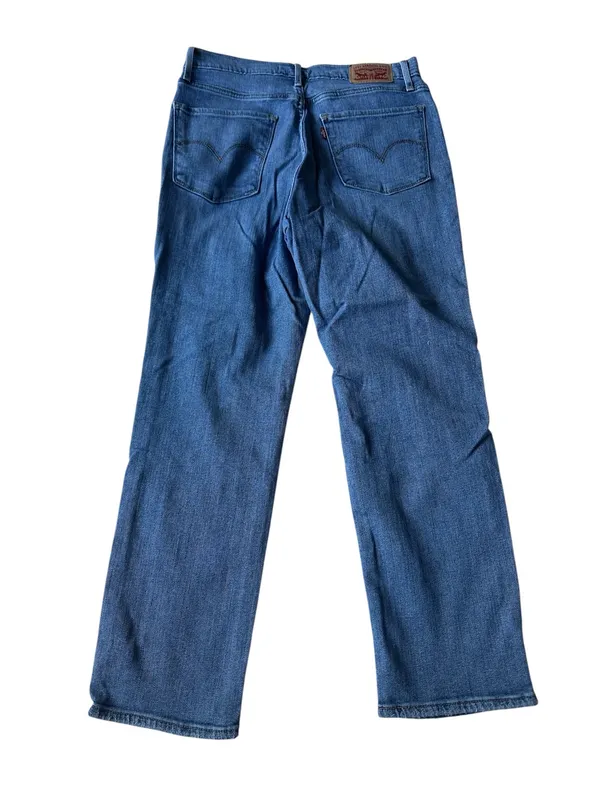 Levi’s medium-wash, high-waisted distressed straight-leg jeans - Image 8