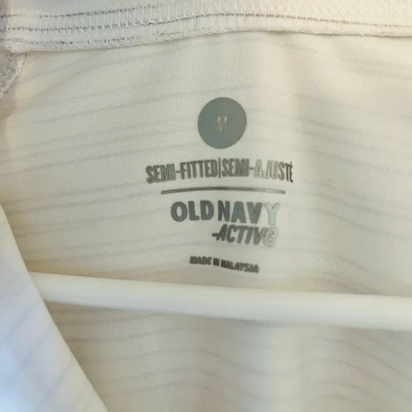 Old Navy Active Cream Long Sleeve 1/4 Zip Shirt Size Medium - Image 4