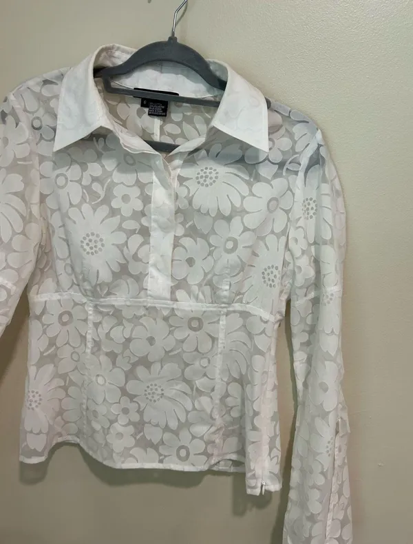 White semi sheer floral long sleeve top - Image 2