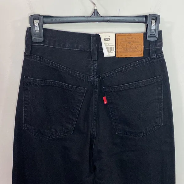 Levi’s premium high loose flare jeans in black size 25 - Image 6