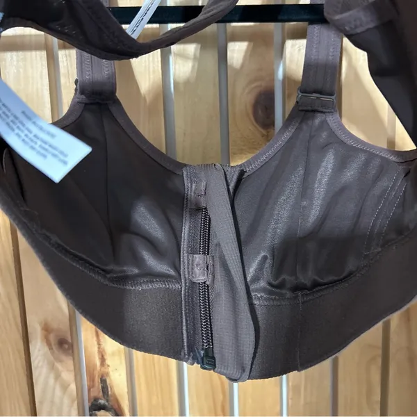 SHEFIT Ultimate Sports Bra High Impact in Espresso Energy Size XS Workout Gym - Image 11