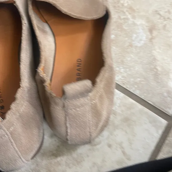 Lucky Brand Women Taupe Suede Flat Loafers Size 9M Elastic Heel Slip On Shoes - Image 7