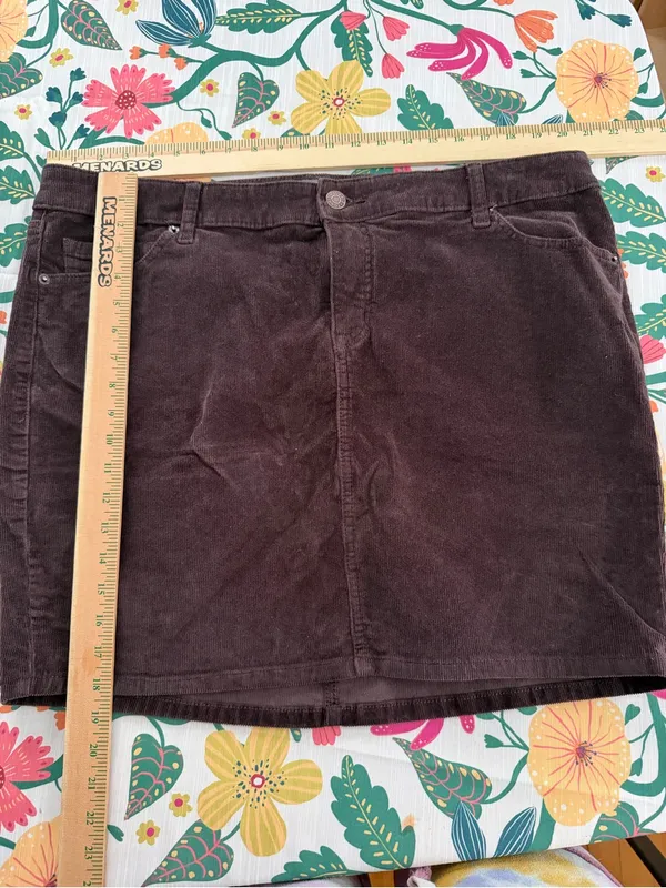 Torrid Womens Brown Corduroy fall Mini Skirt size 18 - Image 7