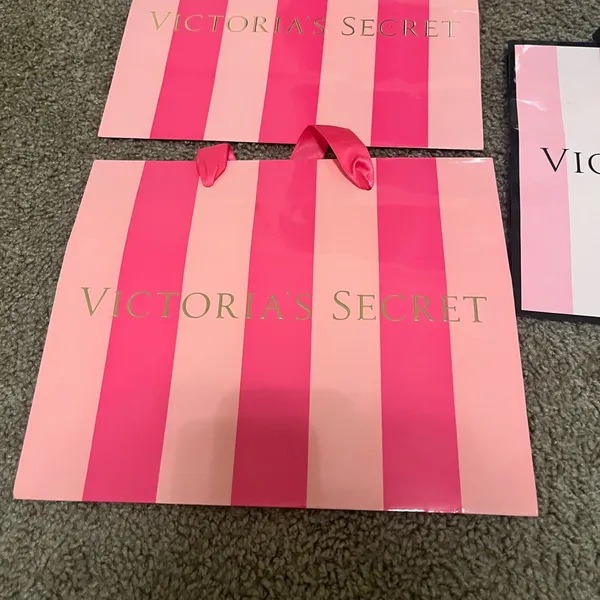 Victoria's Secret Pink and Black Tote‎ Bags - Image 3