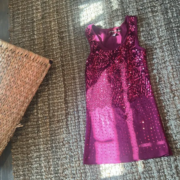 Sugar & Spice Vintage Pink Sequenced Tank Size Medium - Image 3