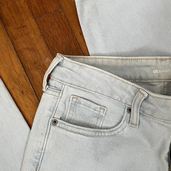 NWT Old Navy wide straight leg low rise light wash blue jeans women size‎ 4 - Image 4