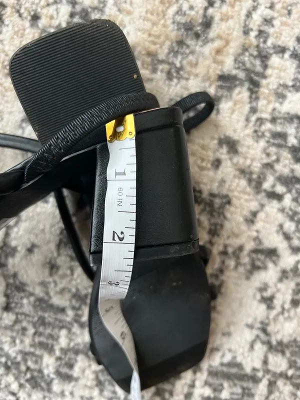Delicious Mid Heel Black Size 7 - Image 3