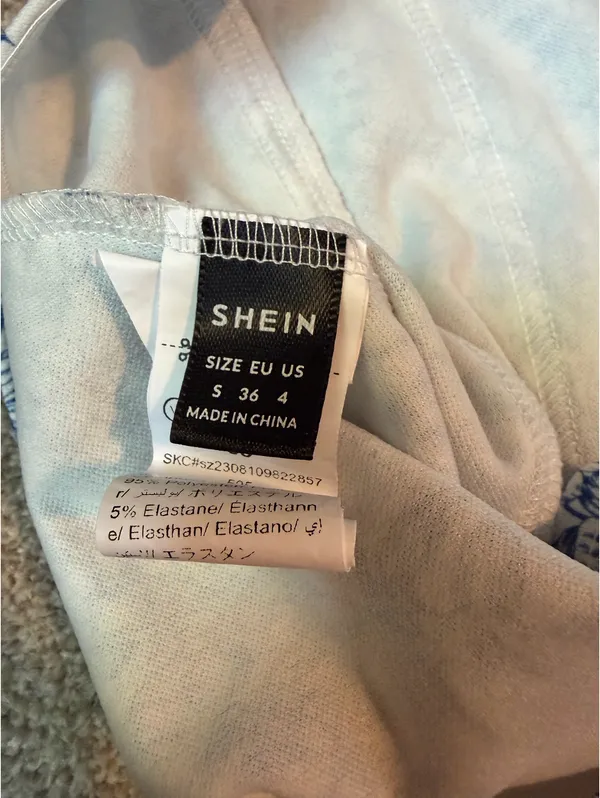 SHEIN Blue/White Floral Cropped Tube Top - Image 3
