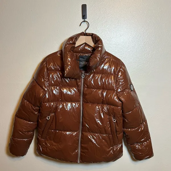 Noize Goldie Patent Puffer Jacket‎ in Brown Size L - Image 2