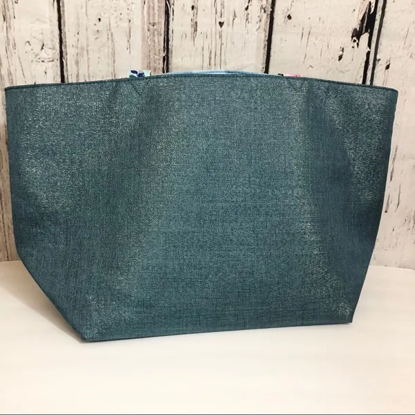 Yankee Candle Tote Bag Women's M Blue Metallic Sparkly Shoulder Bag Travel Beach - Image 7