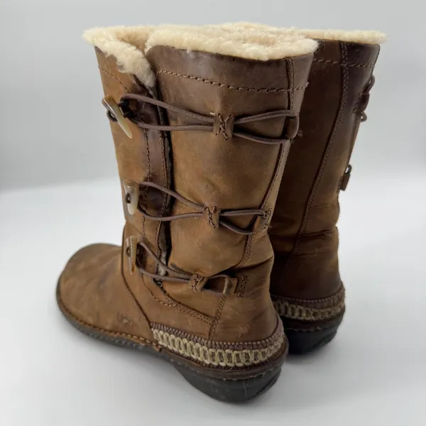 UGG Kona Leather Shearling Boots 9 Brown Tan Suede Toggle 5156 Winter Aspen Cozy - Image 7