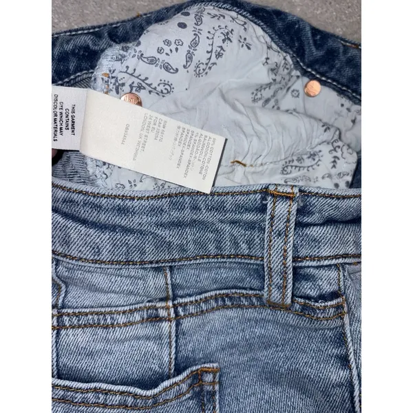 Free People We the Free by Free People‎ 29 denim Bermuda shorts - Image 5