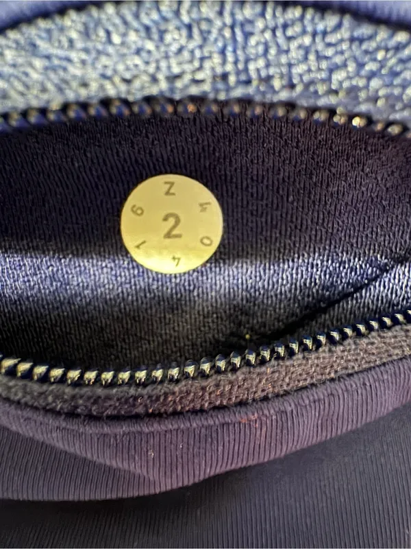 Lululemon Athletica Navy Blue Workout Athletic Shorts Size 2 - Image 9