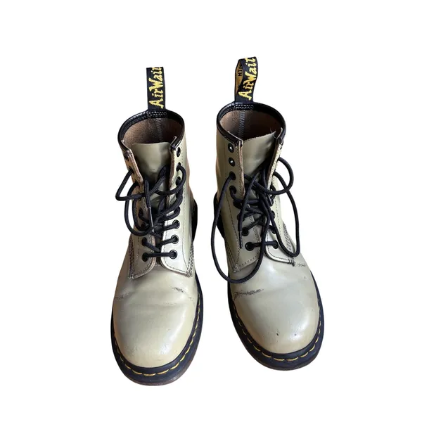 Dr. Martens AirWair Light Green Leather Boots M 8 - Image 2